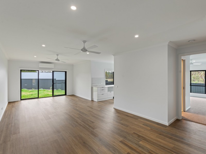 31b Sea Lace Place, Bega NSW 2550