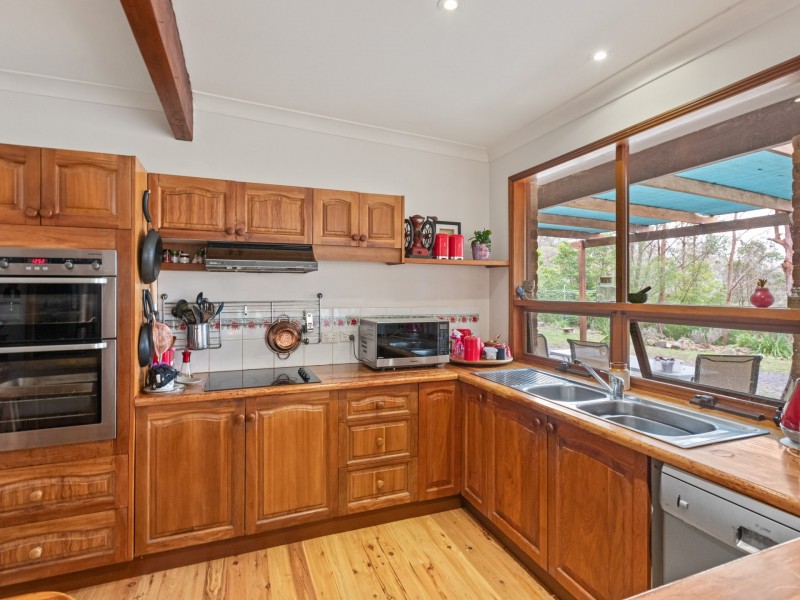 138 Lyrebird Ridge Road, Coolagolite NSW 2550