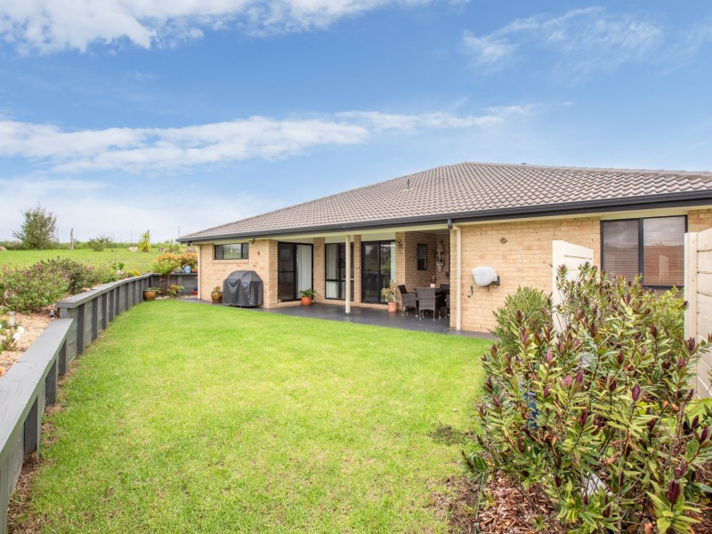 6 Yuin Place, Bega NSW 2550