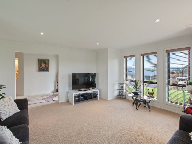 6 Yuin Place, Bega NSW 2550
