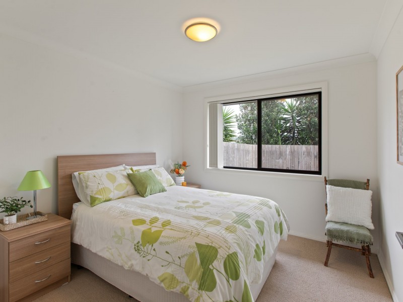 6 Yuin Place, Bega NSW 2550