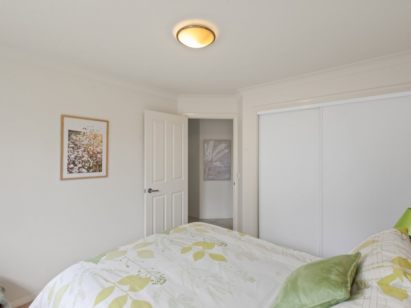 6 Yuin Place, Bega NSW 2550