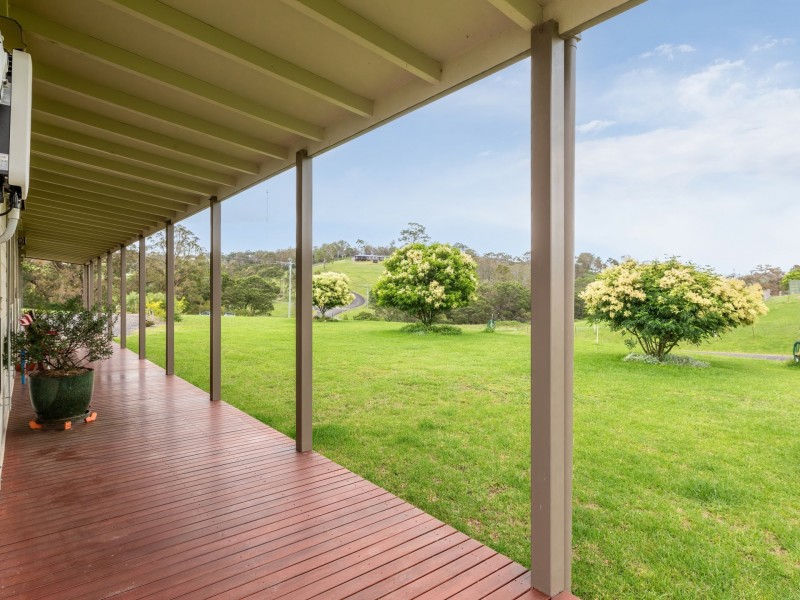 11 Wattle Place, Bega NSW 2550