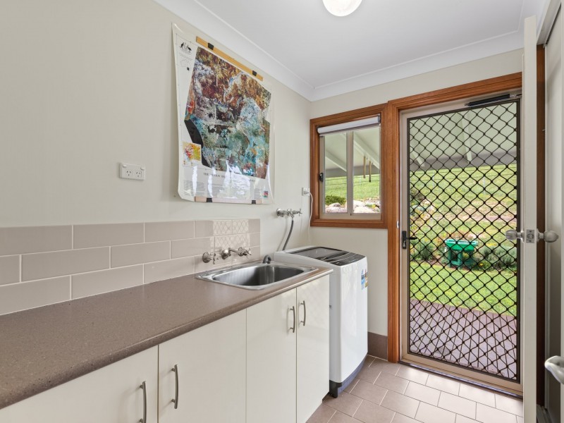 11 Wattle Place, Bega NSW 2550