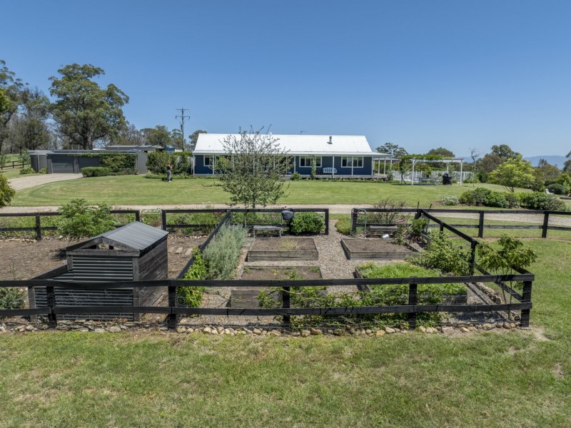 127 Rosedale Lane, Bega NSW 2550