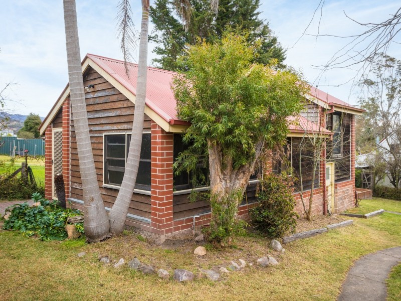 35 Bega Street, Wolumla NSW 2550