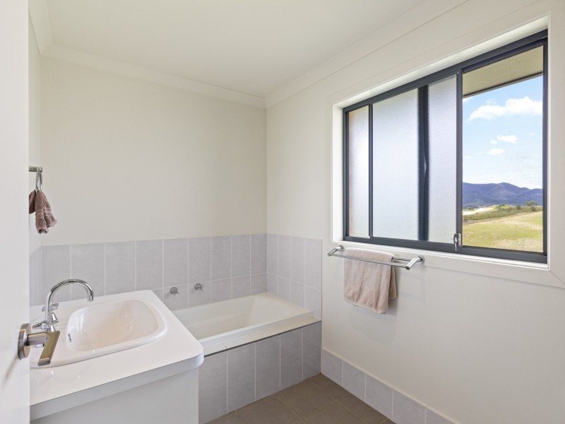 18 Glenall Lane, Wolumla NSW 2550