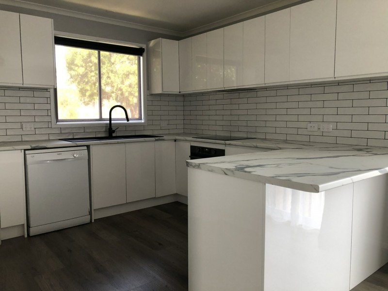83 Valley Street, Bega NSW 2550