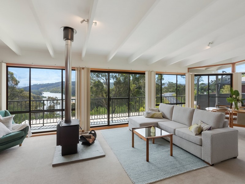 2 Riverview Crescent, Tathra NSW 2550