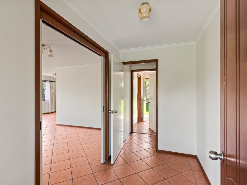 16 Laws Drive, Bega NSW 2550