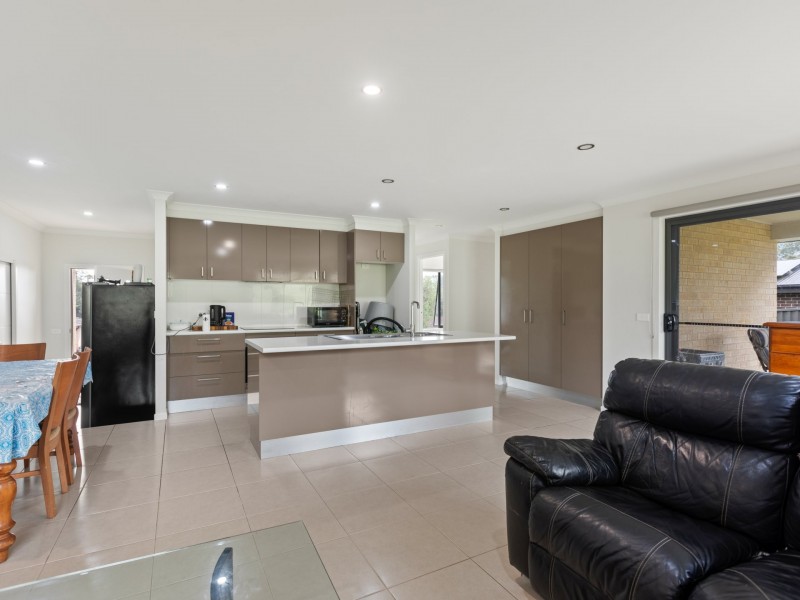 40 Howard Avenue, Bega NSW 2550