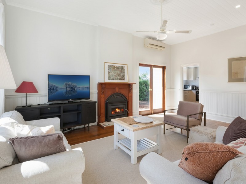 55 Carp Street, Bega NSW 2550