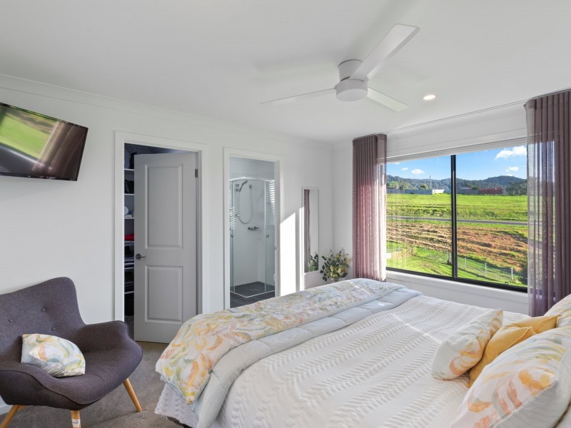 42 Scott Street, Wolumla NSW 2550