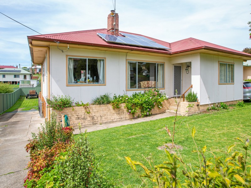 76 Meringo Street, Bega NSW 2550