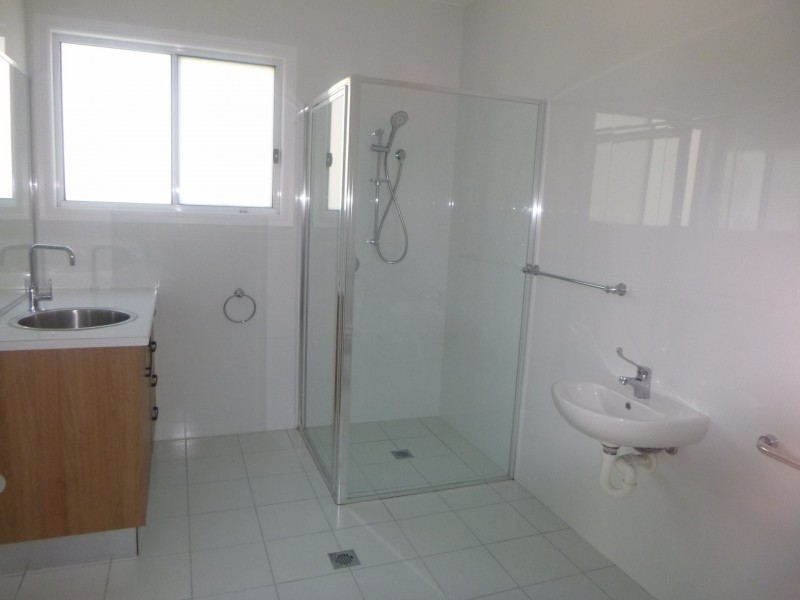 27 Peden Street, Bega NSW 2550