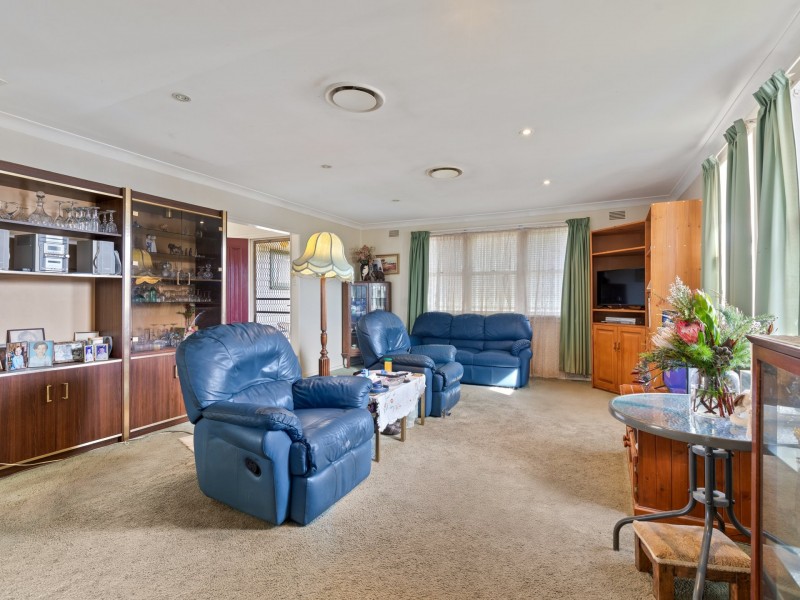 5 Bunyarra Drive, Bega NSW 2550