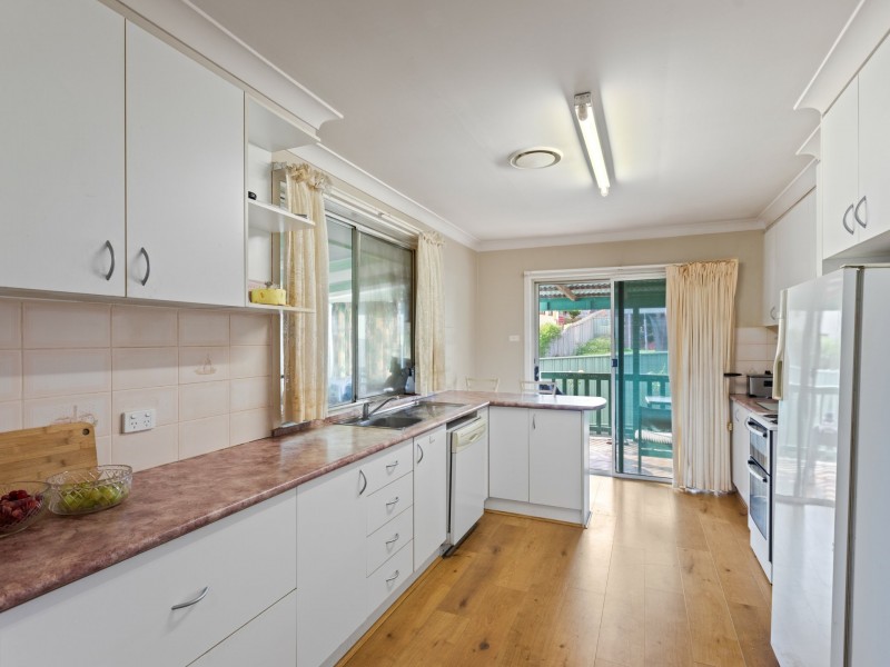 5 Bunyarra Drive, Bega NSW 2550