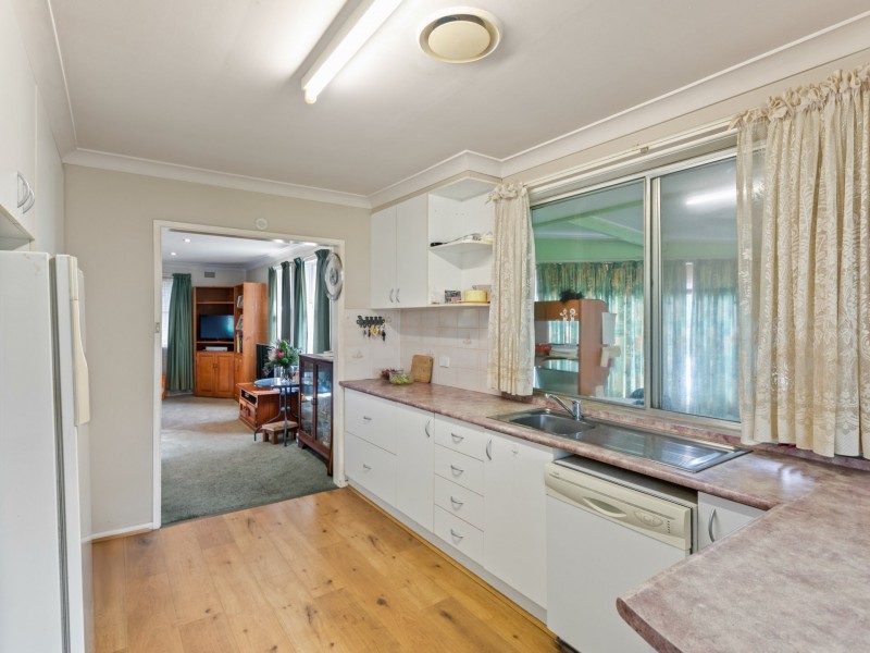 5 Bunyarra Drive, Bega NSW 2550