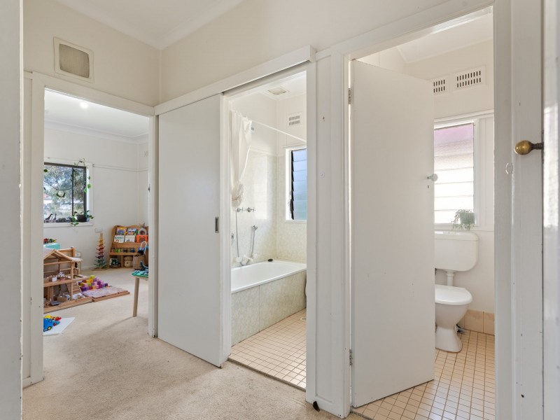 65 Meringo Street, Bega NSW 2550