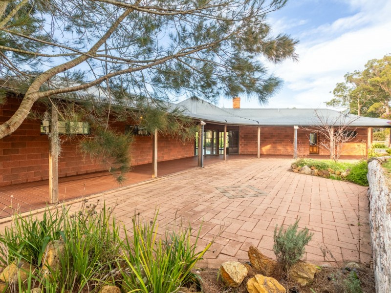 9 Apple Berry Lane, Kalaru NSW 2550