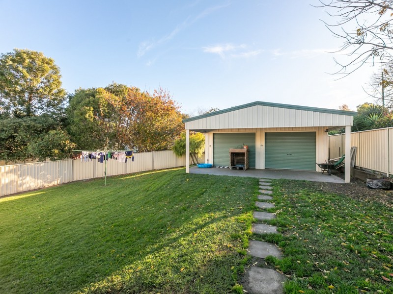 27 Gordon Street, Bega NSW 2550