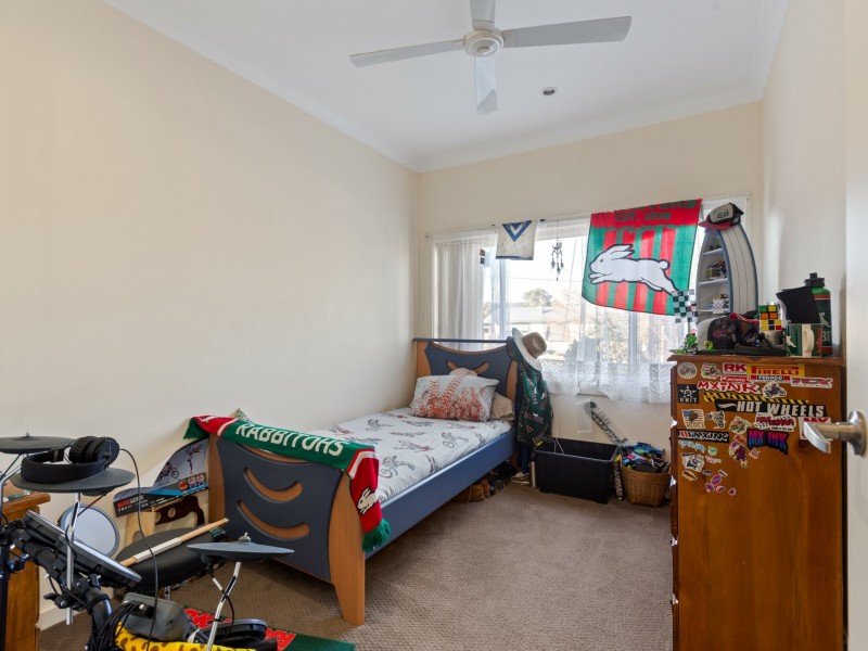 27 Gordon Street, Bega NSW 2550