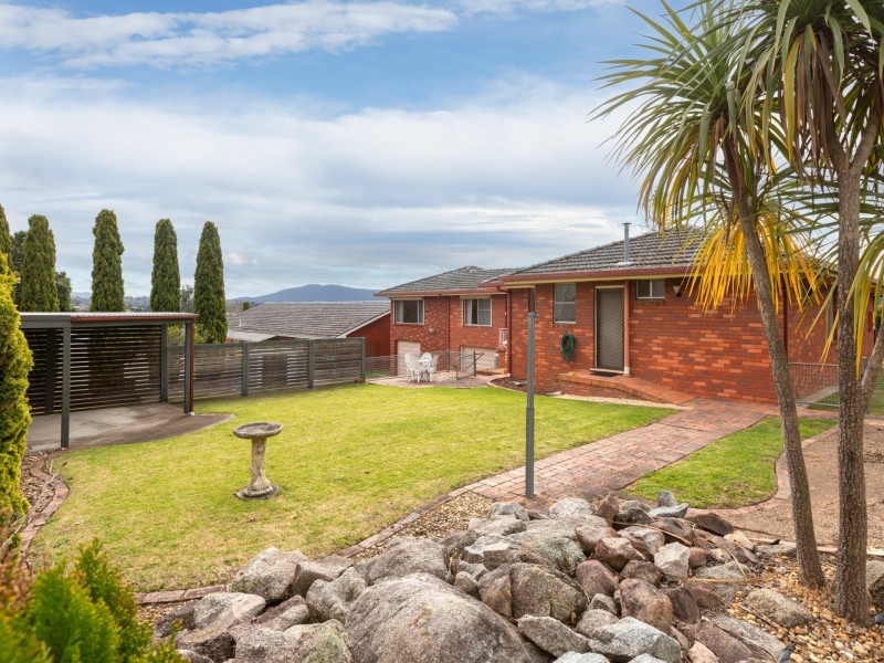 13 Tathra Road, Bega NSW 2550