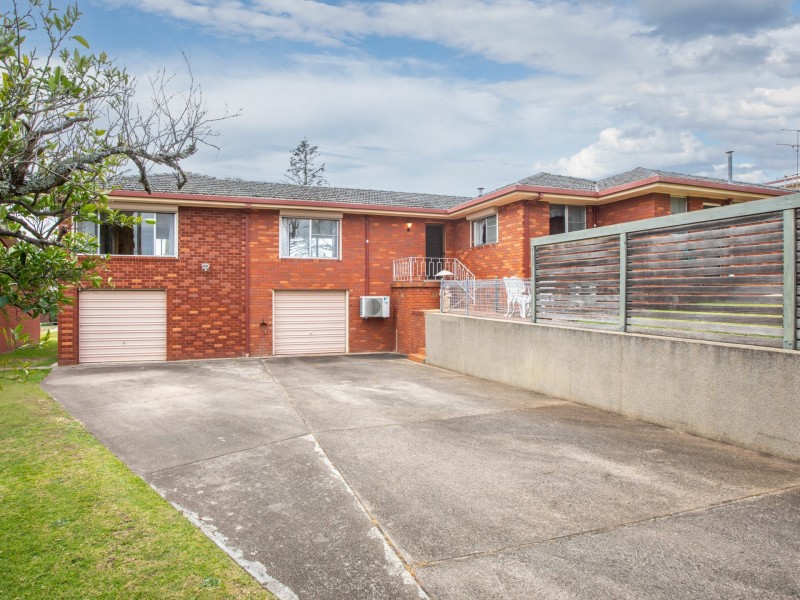 13 Tathra Road, Bega NSW 2550