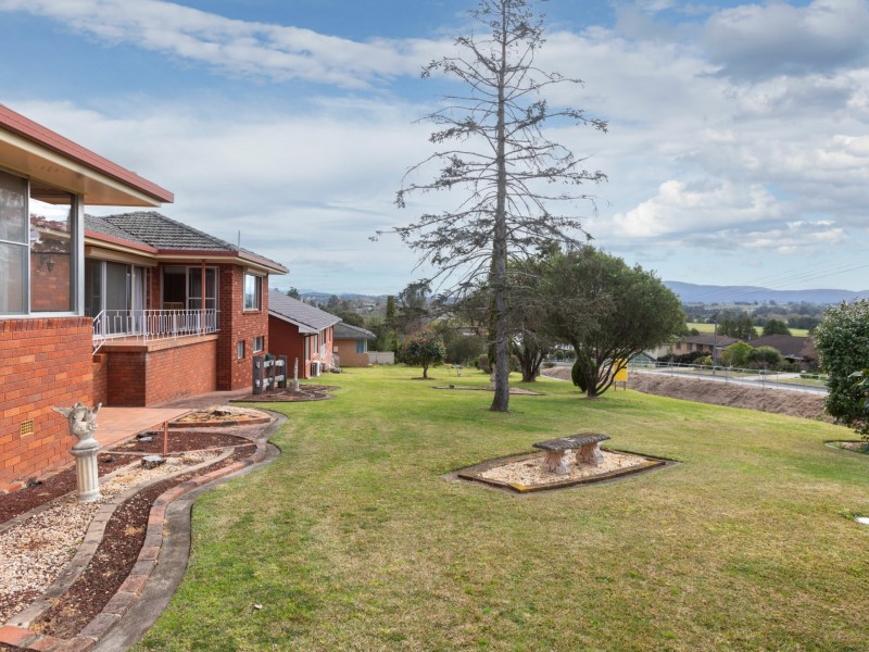 13 Tathra Road, Bega NSW 2550