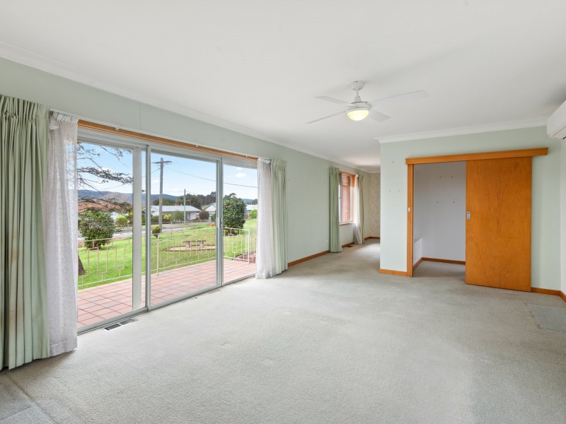 13 Tathra Road, Bega NSW 2550