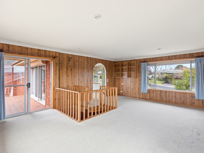 13 Tathra Road, Bega NSW 2550