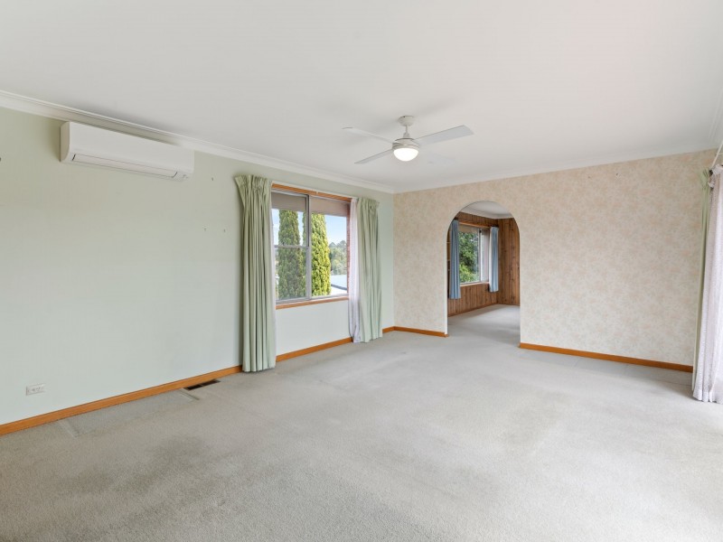 13 Tathra Road, Bega NSW 2550