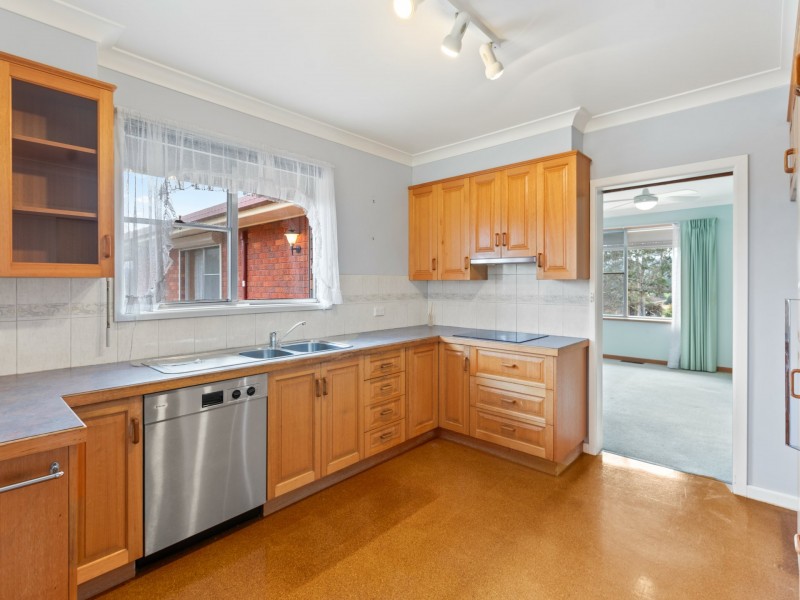 13 Tathra Road, Bega NSW 2550