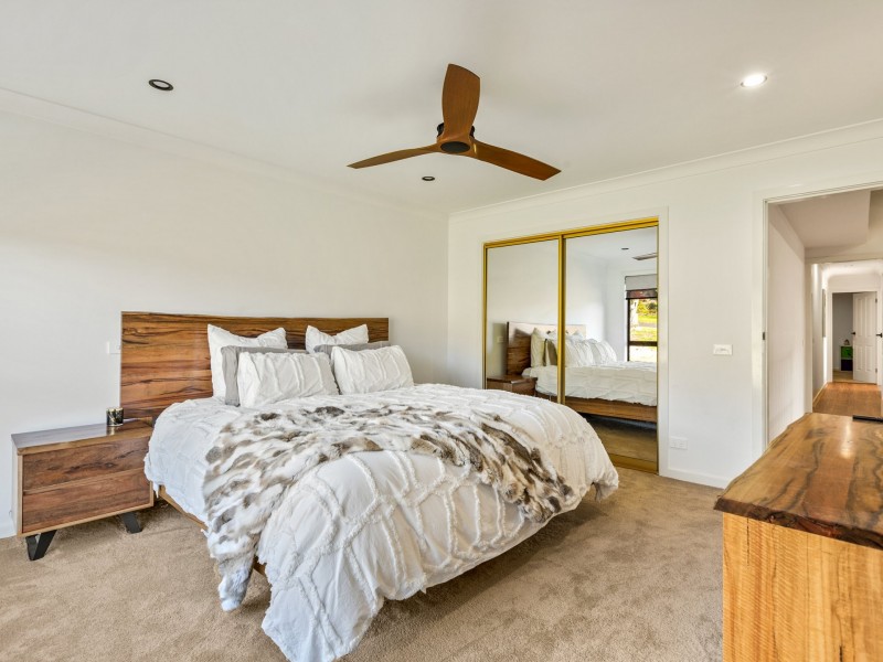 15 Laws Drive, Bega NSW 2550
