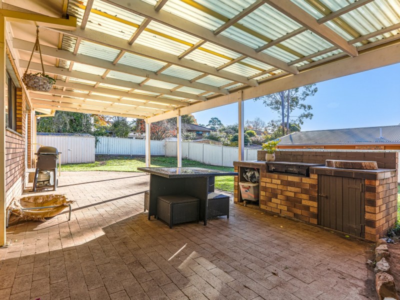 15 Laws Drive, Bega NSW 2550