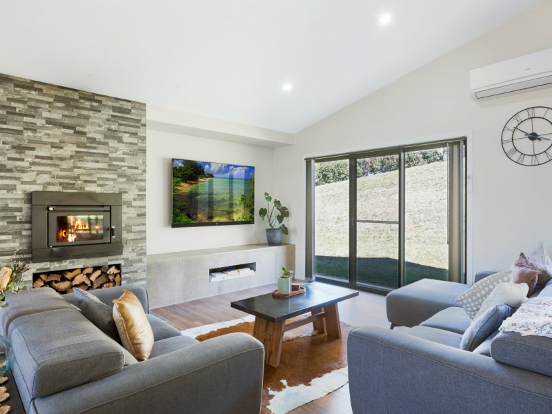 7 Mount Pleasant Road, Bega NSW 2550