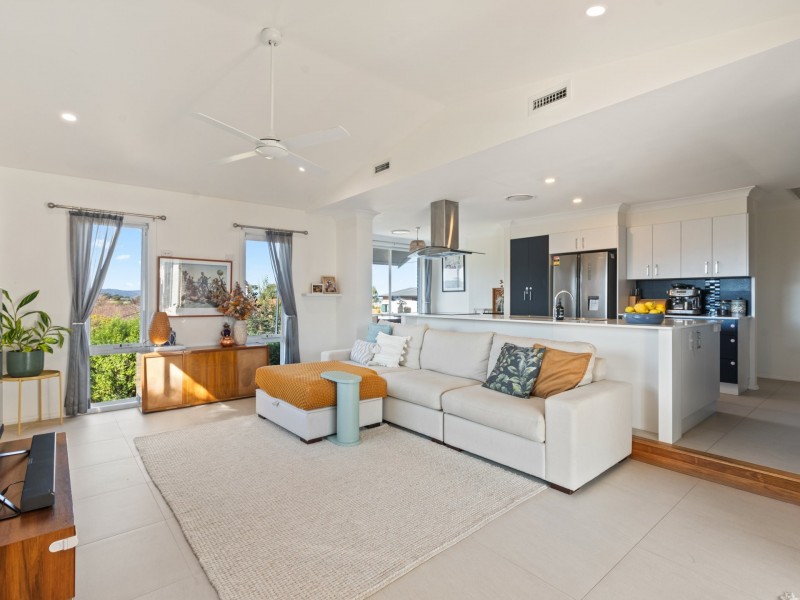 1 Goldberg Place, Bega NSW 2550