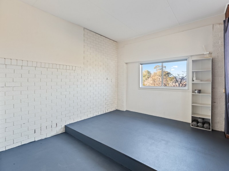 1 Goldberg Place, Bega NSW 2550