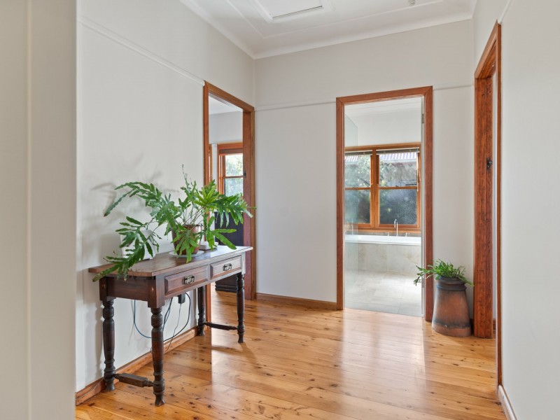86 Meringo Street, Bega NSW 2550