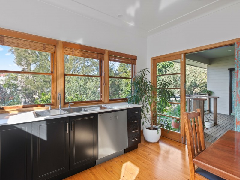 86 Meringo Street, Bega NSW 2550