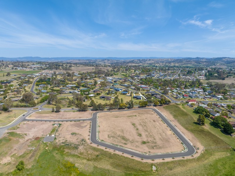 34 Warbler Circuit, Bega NSW 2550