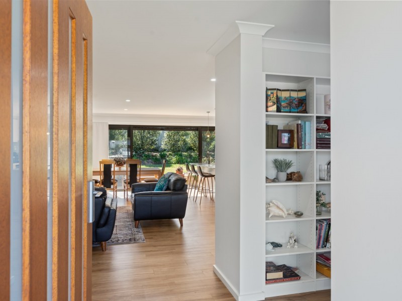 8 Kurrajong Crescent, Kalaru NSW 2550