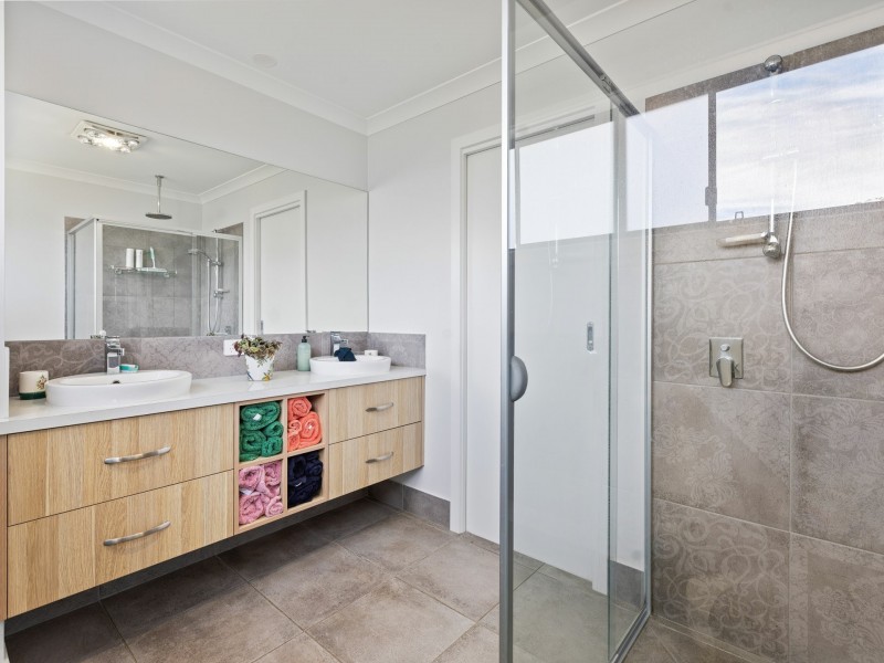 8 Kurrajong Crescent, Kalaru NSW 2550