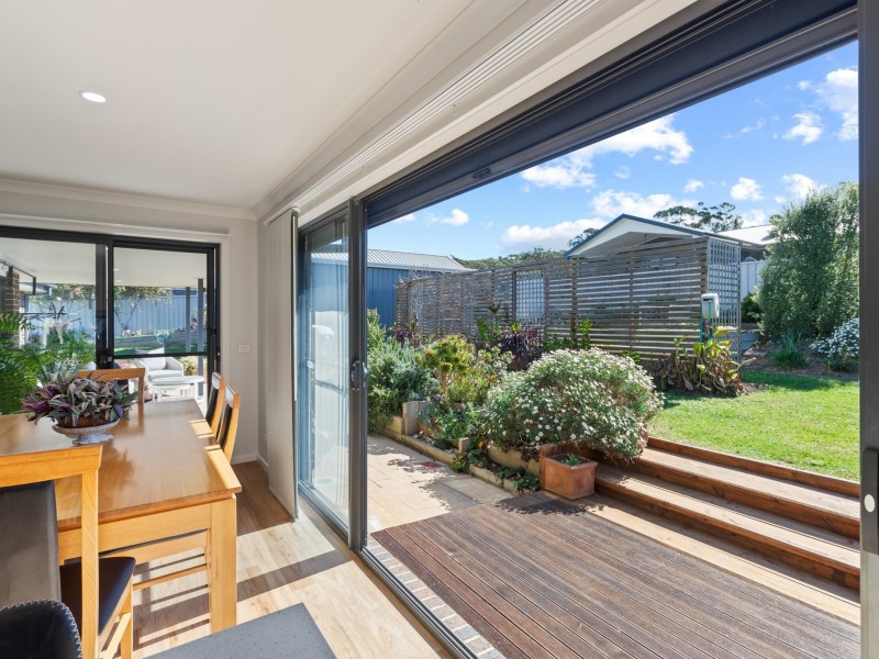 8 Kurrajong Crescent, Kalaru NSW 2550