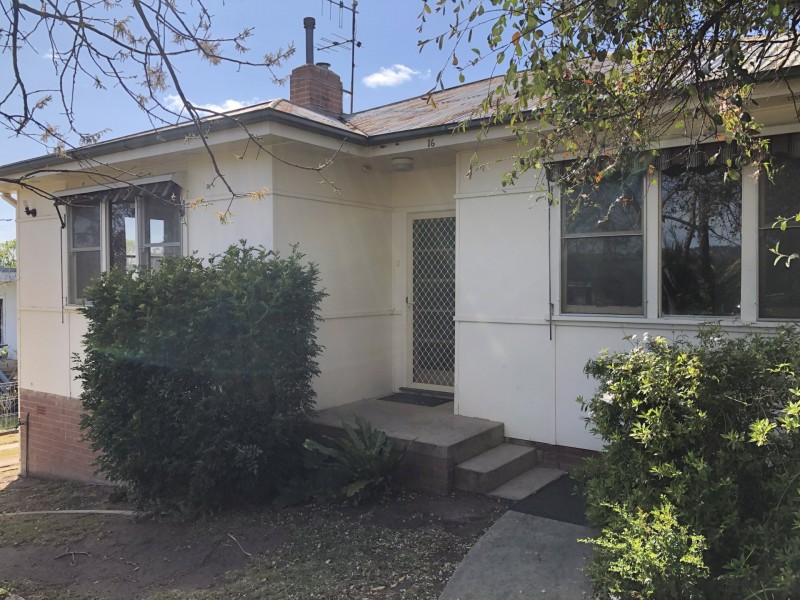 16 Spindler Street, Bega NSW 2550