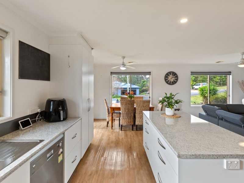 16 Clarke Street, Wolumla NSW 2550