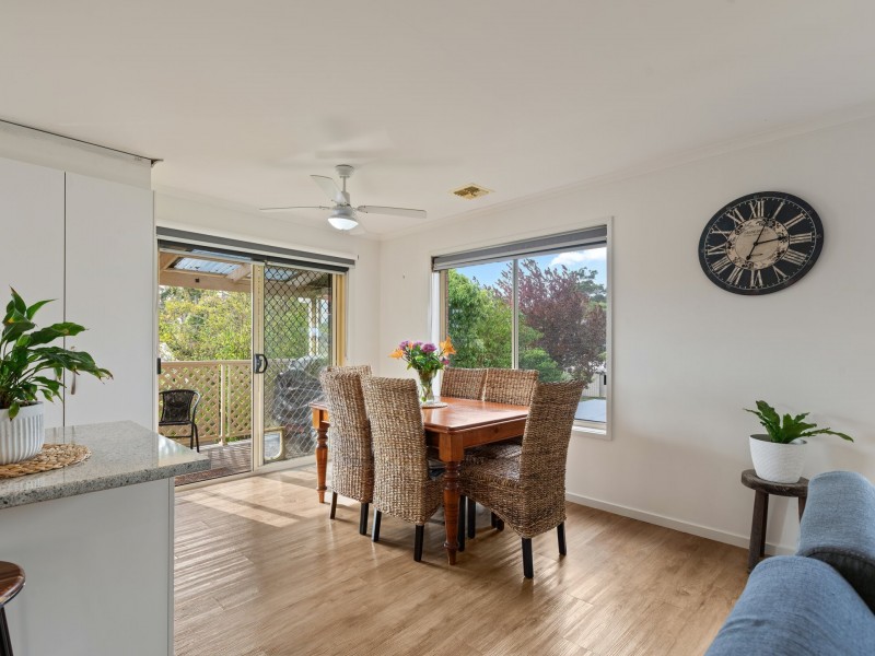 16 Clarke Street, Wolumla NSW 2550