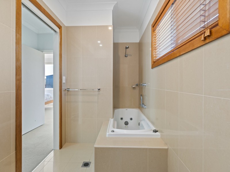 43 Fairview Street, Bega NSW 2550