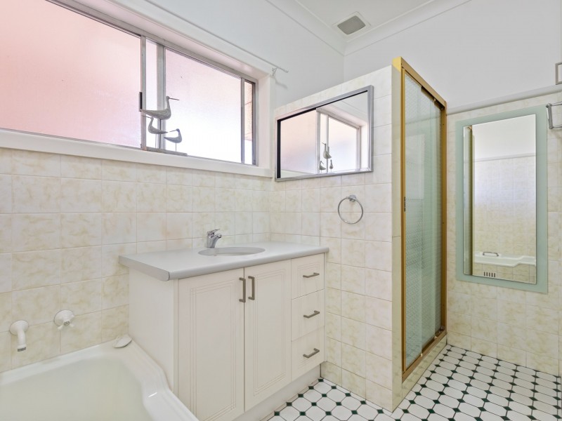 43 Fairview Street, Bega NSW 2550