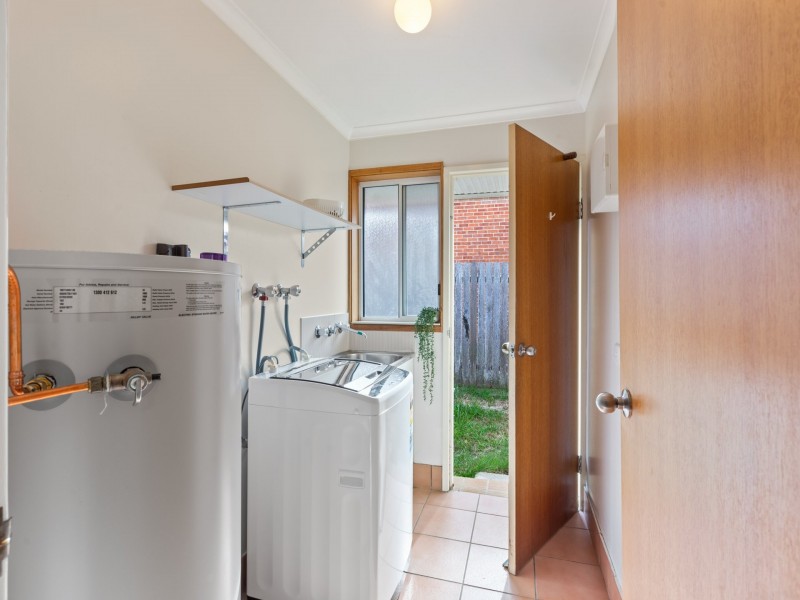 1/28 Carp Street, Bega NSW 2550